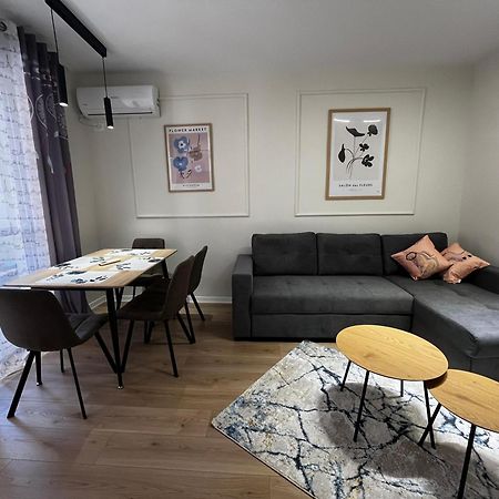 Charming Comfort Apartment Tirana Exterior foto